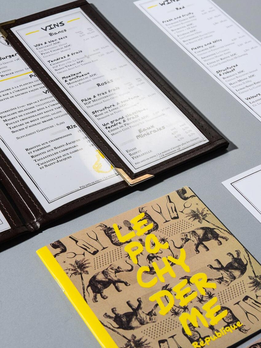 Le graphisme, les cartes des menus et l'identité visuelle ont été fait par le Studio Emma Roux pour la brasserie Le Pachyderme de Paris